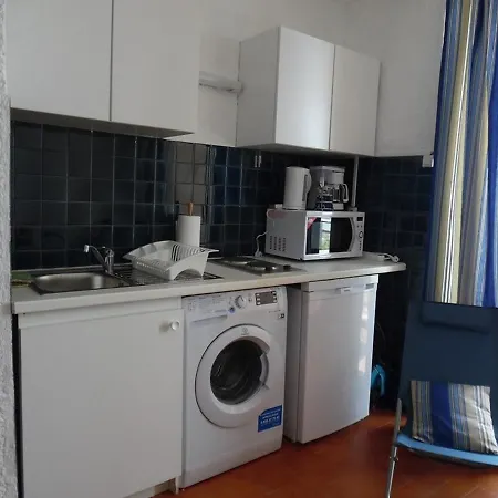 Apartment 2 Pers Avec Vue Mer, Proche Restaurants Et Marches - Fr-1-750-25 *